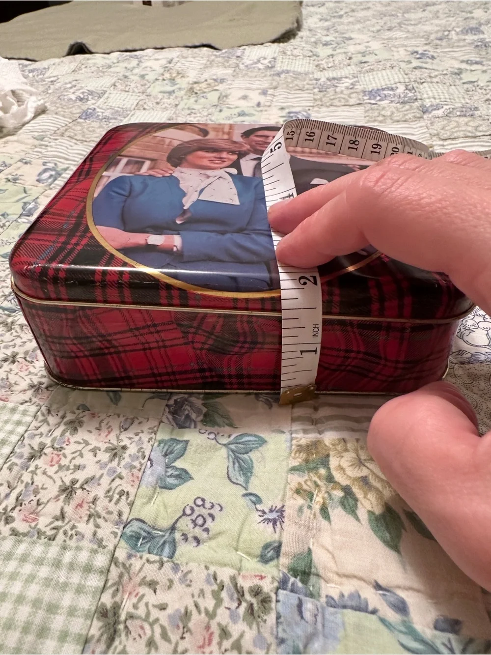Vintage Walkers Shortbread Royal Wedding Tin 1981 Charles & Diana Collectible